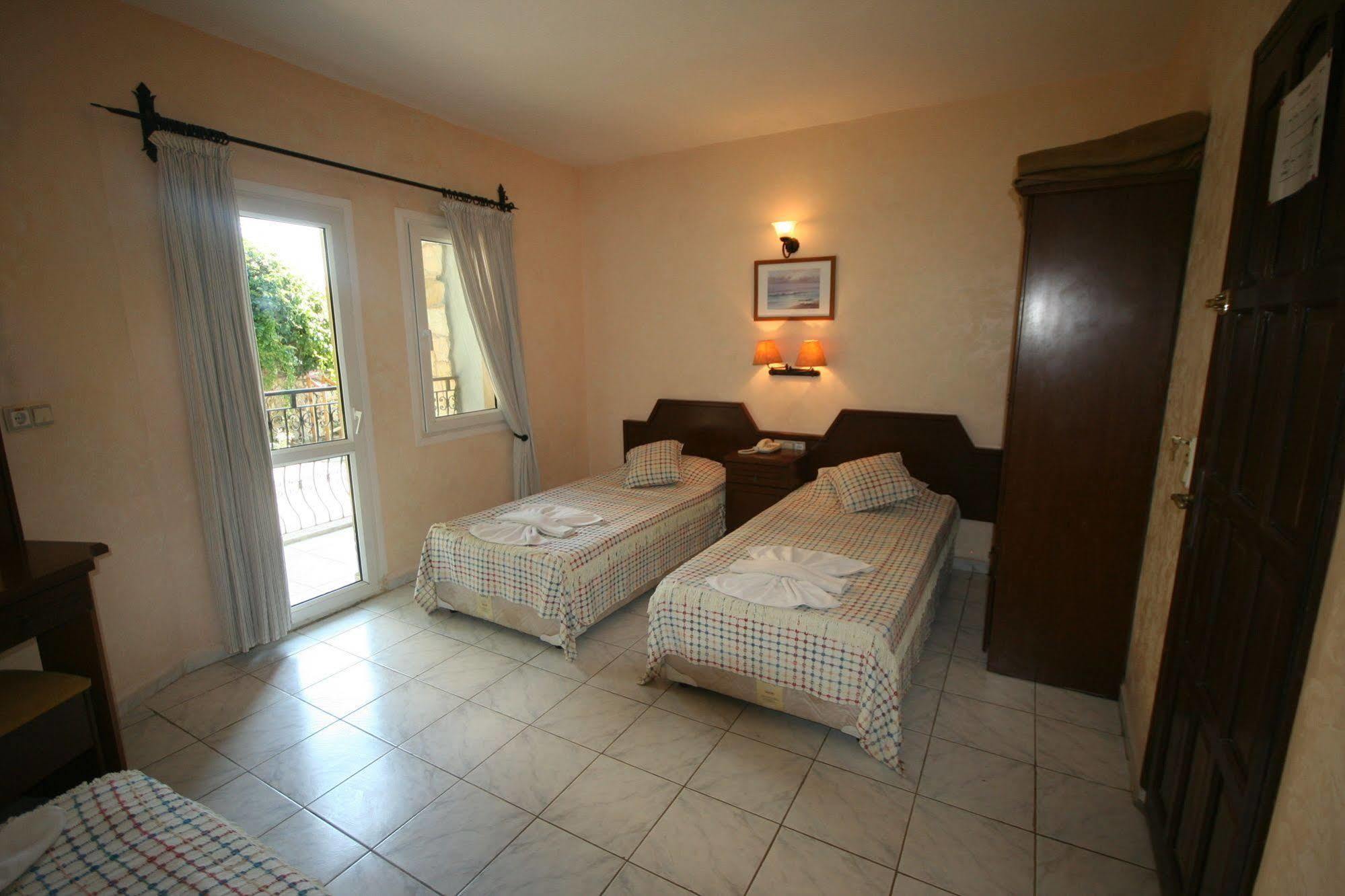 Cypriot Hotel Oludeniz Bagian luar foto