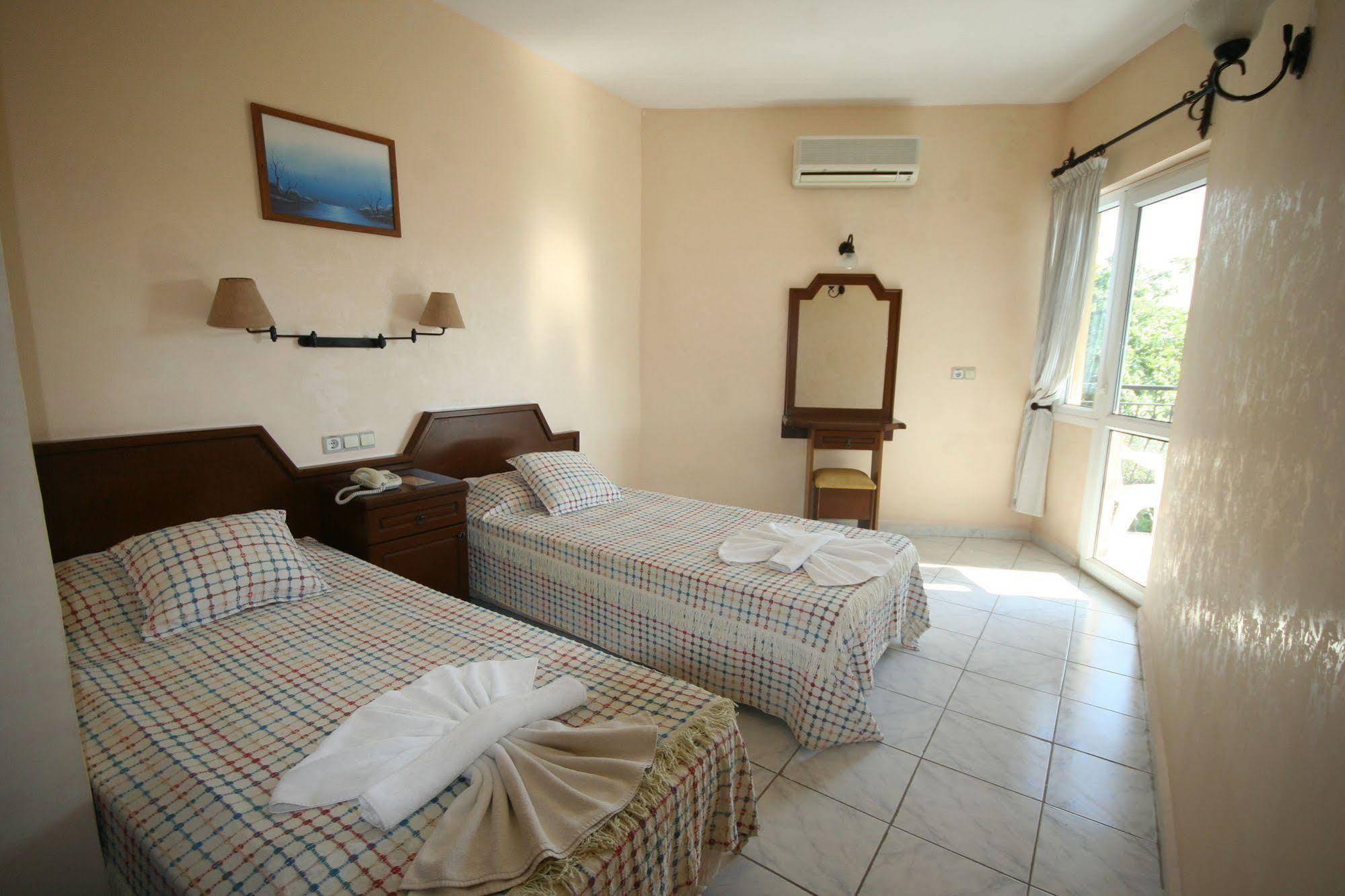 Cypriot Hotel Oludeniz Bagian luar foto